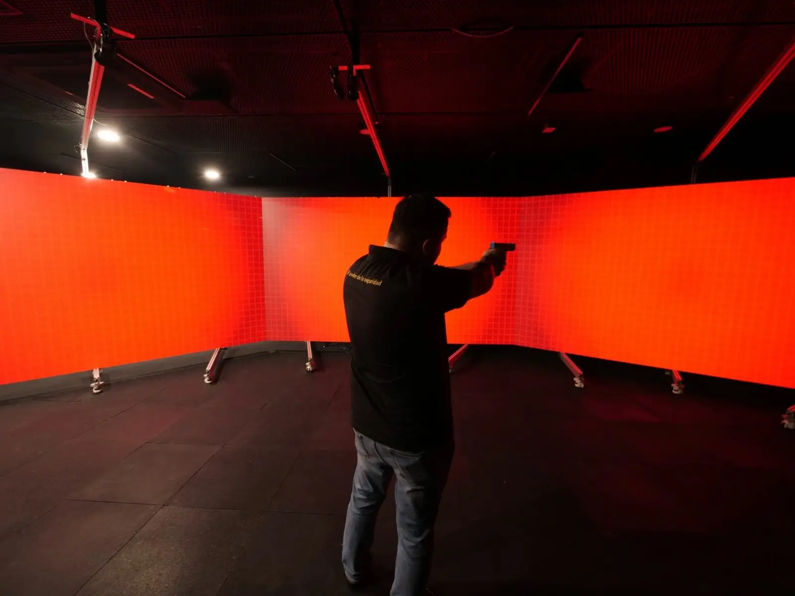 Video Wall LED 4K, Proyectores y Audio Envolvente, foto 4